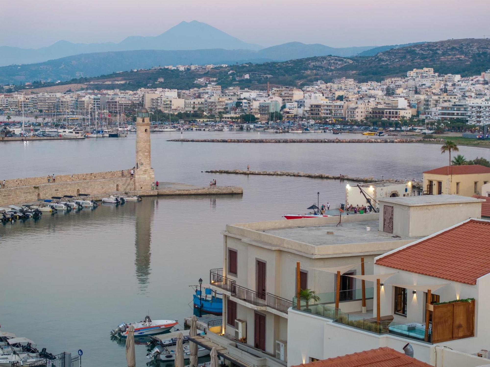 Rettimo Suites, Experience Luxury In The Heart Of Rethymno Экстерьер фото